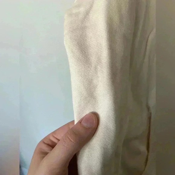 Taylor Swift The Eras Tour White Sweatshirt With Hood Women’s Size M - Picture 14 of 15